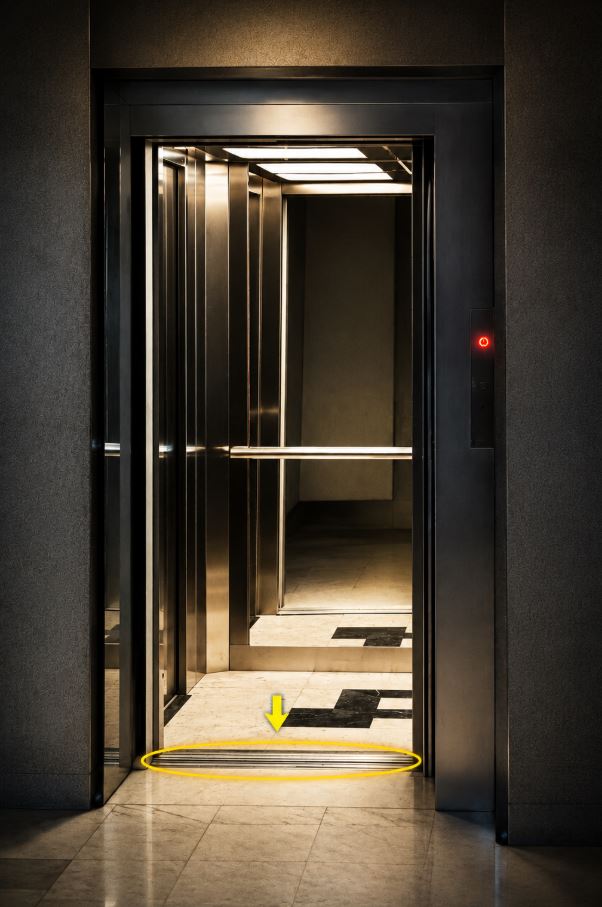 ADA compliant elevator threshold